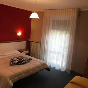 2* Отель Cortina
