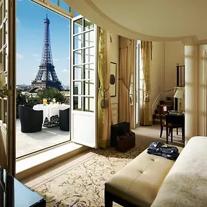 Shangri-la Hotel Paris