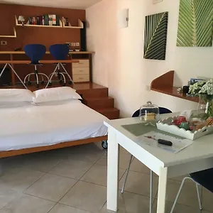 appartamento-degli-ulivi.hotelitalianriviera.com/
