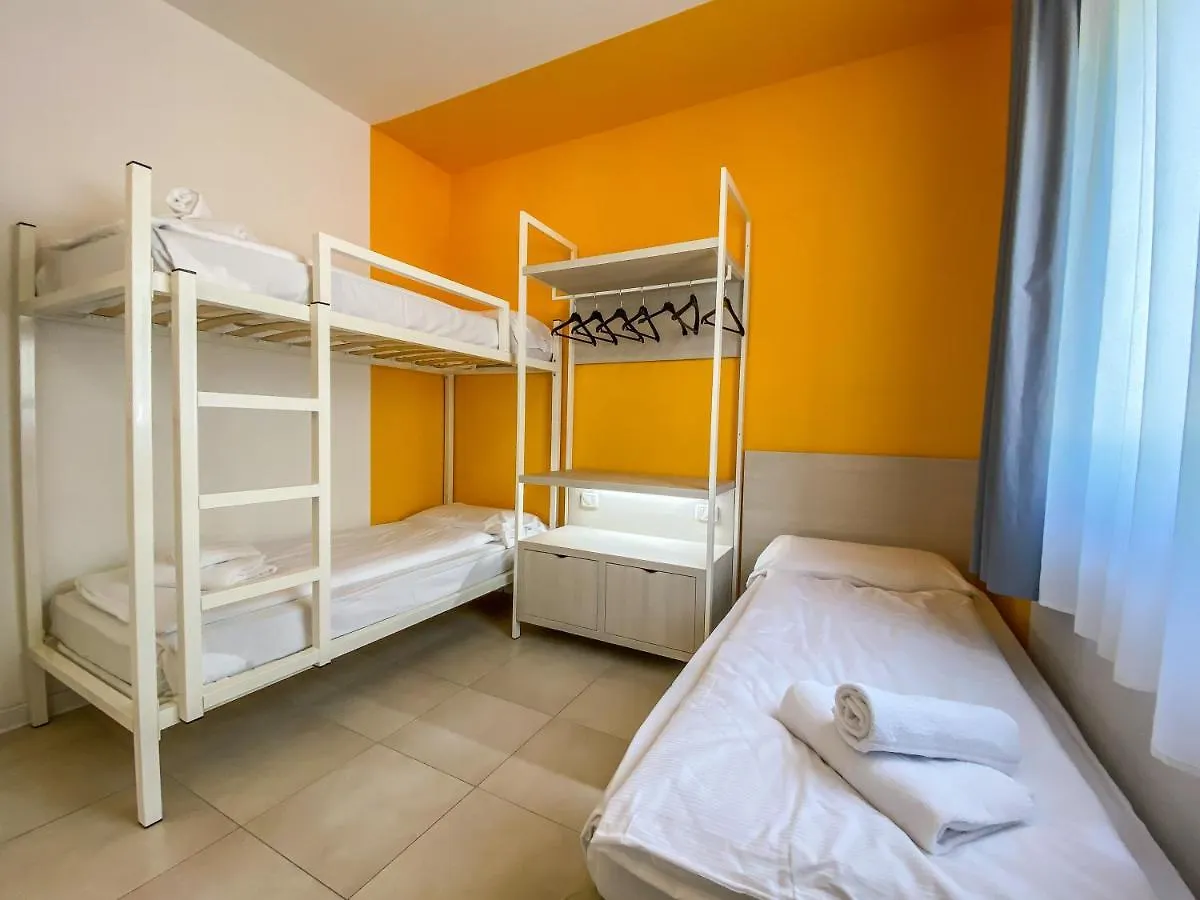 Belvedere Village Кастельнуово-дель-Гарда 4*,