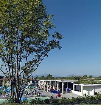 Belvedere Village Кастельнуово-дель-Гарда Курортный комплекс
