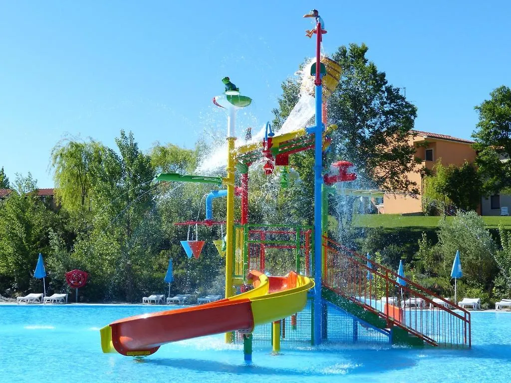 Belvedere Village Кастельнуово-дель-Гарда 4*,  Италия