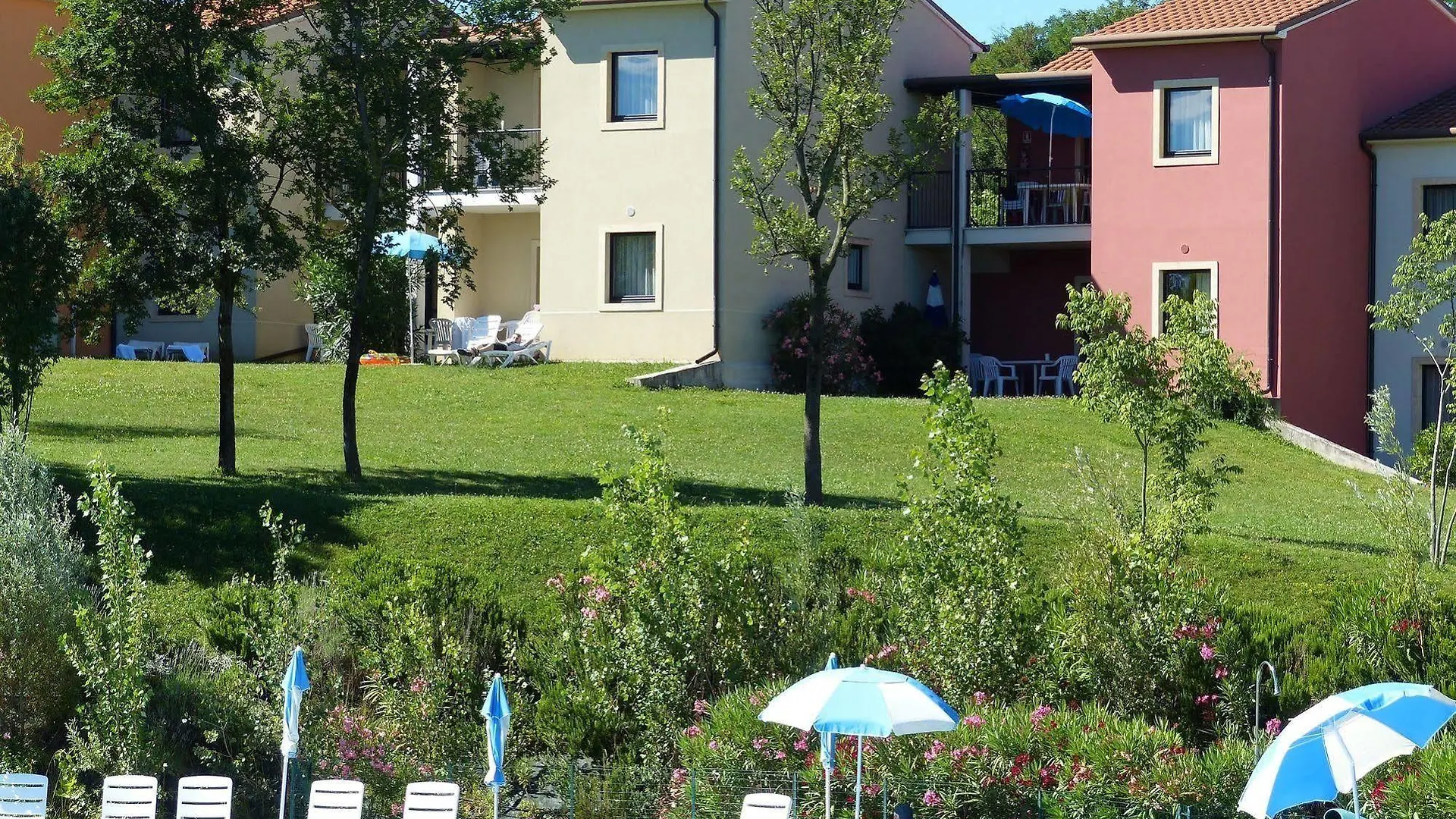 Belvedere Village Кастельнуово-дель-Гарда 4*,